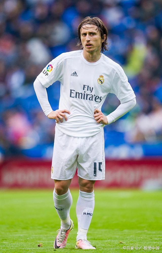 2025 赛季：费城人队特纳在 2025 年 8 月达成单月 40 次安打神迹